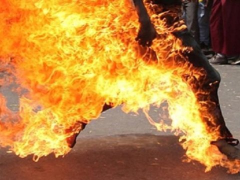 Özünü yandıran qazi vəfat etdi