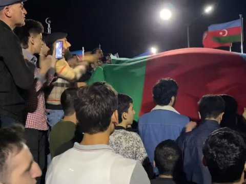 Şəhidlərin dəfnində dini şüar səsləndirənlər İranın agentləridir?