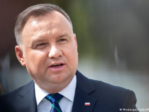 Polşa Rusiyadan təzminat tələb etməlidir - Prezident