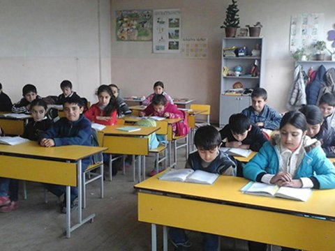 Ermənistanın 4 məktəbində Azərbaycan dili dərsləri keçirilir