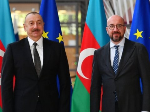 Şarl Mişel İlham Əliyevə zəng etdi