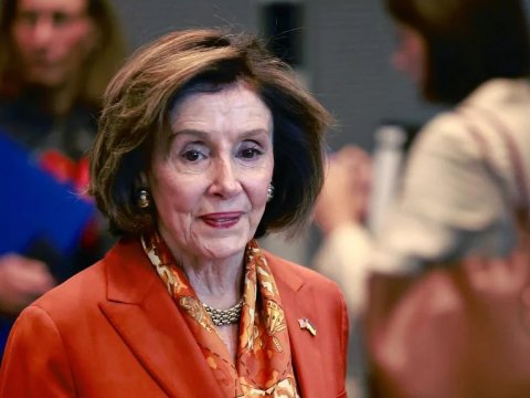 Pelosi “erməni soyqırımı” abidəsini ziyarət etdi