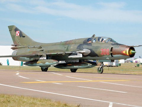 İranda hərbi təyyarə qəzaya uğradı 