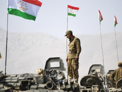 Sərhəddəki atışmada 41 tacik ÖLÜB