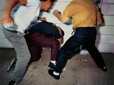 Vətəndaşı döyüb pulunu oğurlayanlar SAXLANILDI