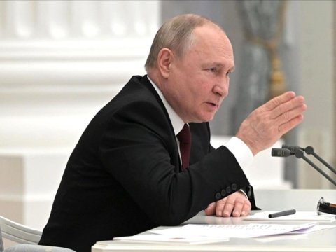 Putin Qərbi nüvə silahı ilə HƏDƏLƏDİ