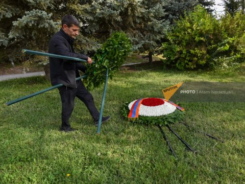 Erməni hərbçilərin məzarına gətirilən əklillər dağıdılıb