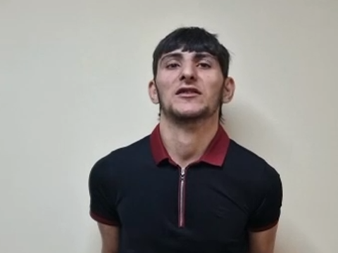 Vətəndaşlardan pul yığan 