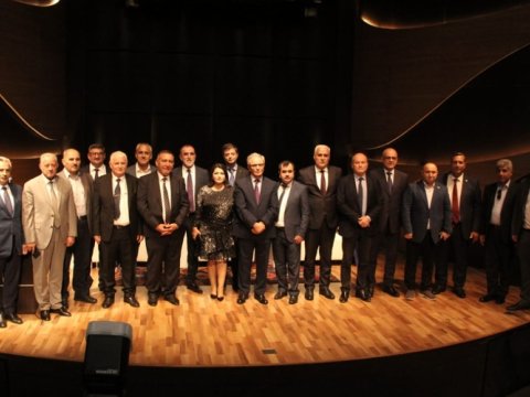 “Mətbuata yanaşma dəyişməlidir” - Yeni üzvlər görüləcək işlərdən DANIŞIR