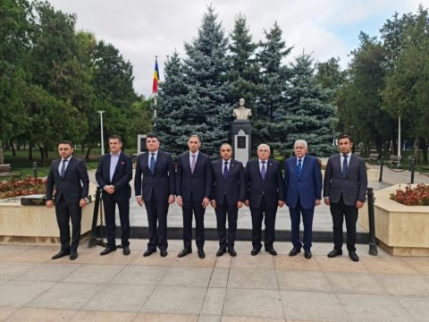 Deputatlar Rumıniyada mühüm görüşlər keçirdilər - FOTO