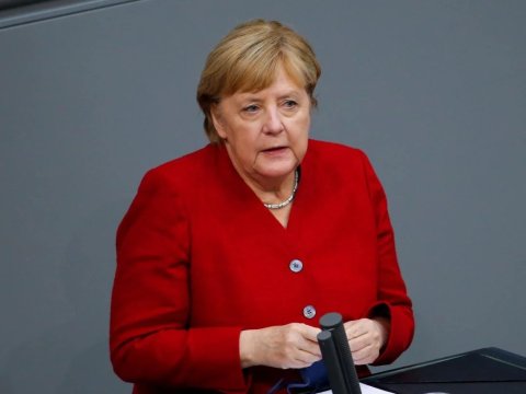 Putinin nüvə hədəsini ciddi qəbul edin! - Merkel