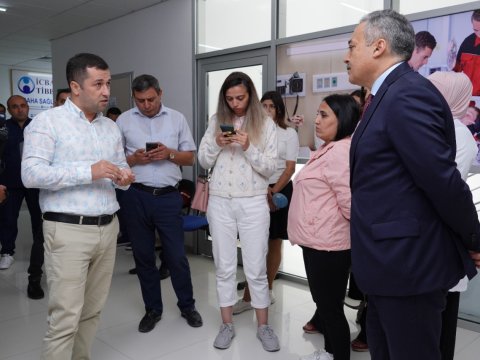 Jurnalistlər Quba xəstəxanasında - FOTO