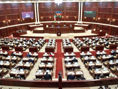 Deputatlardan AXCP-nin aksiyasına REAKSİYA