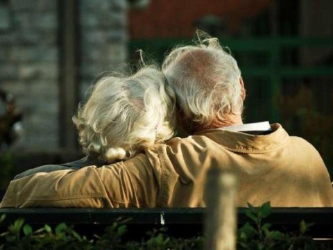 Kişilər niyə qadınlardan tez ölür - SƏBƏBLƏR