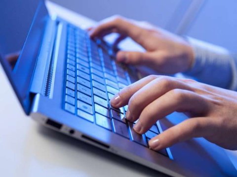 Azərbaycanda kompüter istehsalı artıb