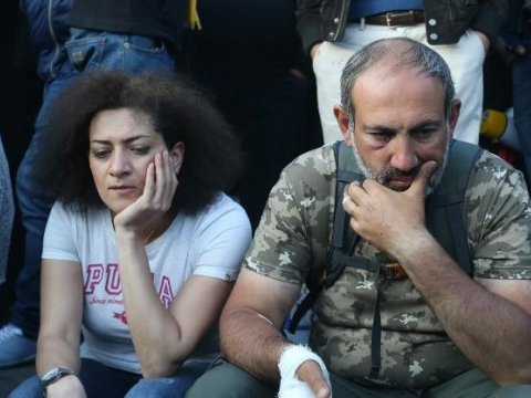 Bakı İrəvandan bunları tələb edir - Paşinyanın arvadının qəzeti 5 tələbi DƏRC ETDİ