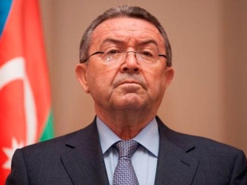 “Hələ heç kimdən hədiyyə almamışam” - 76 yaşlı sabiq nazir