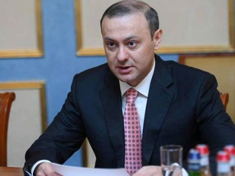 Qriqoryan NATO-da görüşlər keçirdi - Sərhəd müzakirəsi