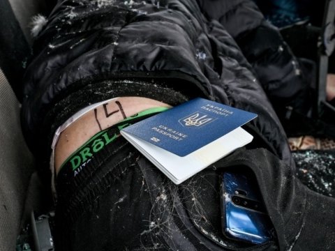 Rusiya yenə dinc sakinləri vurdu - Ölənlər var