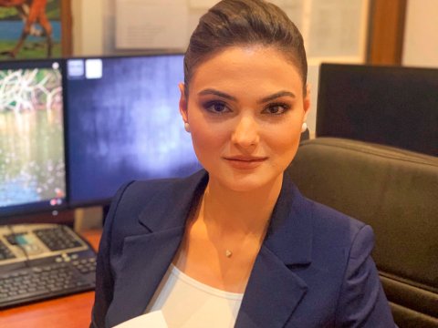 Jalə Həsənli liseydə işə BAŞLADI