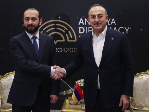 Türkiyə və Ermənistan XİN başçıları görüşəcək 