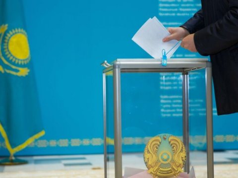 Prezident olmaq istəyənlər qazax dilindən imtahan verəcək