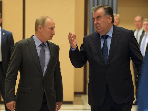 Tacikistan prezidentinin Putinə hədiyyəsi GÜNDƏM OLDU 