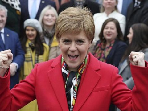 Şotlandiya yenidən referenduma HAZIRLAŞIR