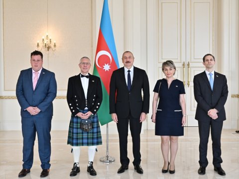 İlham Əliyev Britaniyanın yeni səfirini qəbul etdi - YENİLƏNİB