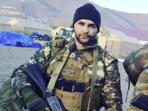 Parlamentdə həbsdə olan qazi ilə bağlı məsələ qaldırıldı