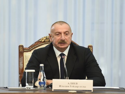 İlham Əliyev dəvətə görə Japarova təşəkkür edib