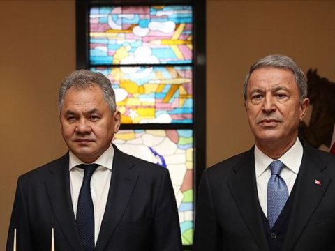 Hulusi Akar Şoyqu ilə danışdı: Atəşkəs vacibdir