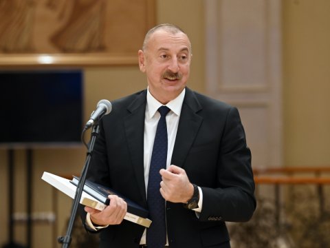 İlham Əliyevin şərəfinə rəsmi qəbul təşkil edilib - YENİLƏNİB 