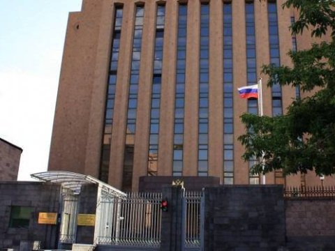 Rusmeyilli erməni siyasətçilər Rusiya səfirliyinə çağırıldı 