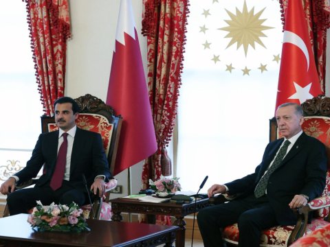 Ərdoğan Qətər əmiri ilə görüşüb