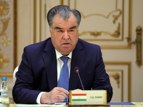 Tacikistan liderindən Putinə sərt sözlər: “Biz yadplanetliyik?”