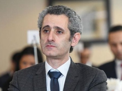 Bakıdakı səfir Makronun səhvini “düzəldir” - Sülh paylaşımı