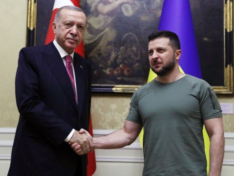 Ərdoğan Zelenski ilə Ukraynadakı son durumu müzakirə edib