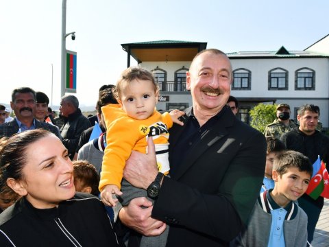 Prezident və xanımının Ağalı sakinləri ilə səmimi söhbəti - FOTOLAR