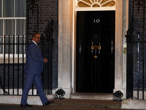 Britaniya İrana əlavə sanksiya tətbiq edəcək