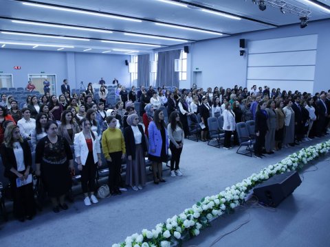 200 psixoloqu bir araya gətirən KİTAB - FOTOLAR