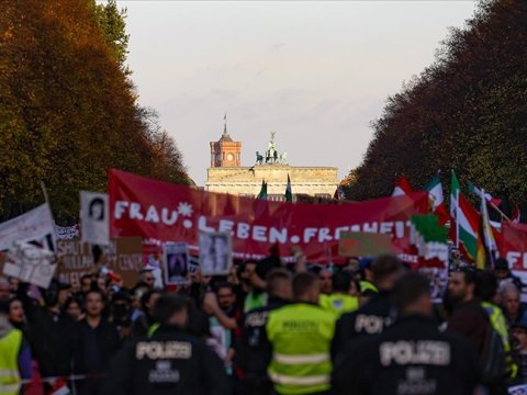 Almaniyada İran rejiminə qarşı 80 min nəfərlik AKSİYA