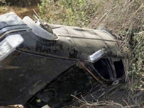 Avtomobillər dərəyə aşıb - ÖLƏNLƏR VAR