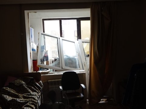 Partlayış olan yaşayış binasından FOTOLAR