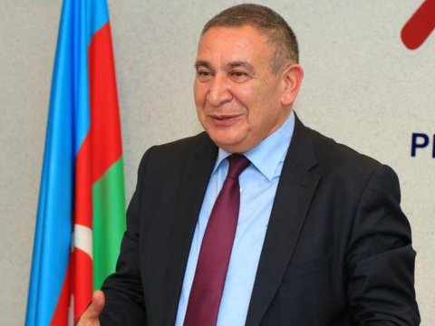 “Hər yerindən duran jurnalist adına iddia edir” - Rəşad Məcid