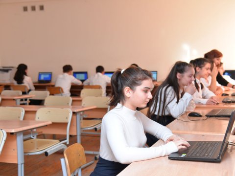 Bakı məktəblərində summativ qiymətləndirmə keçirilir