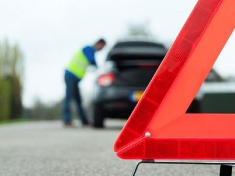 Nənə və nəvəsini maşın vurdu