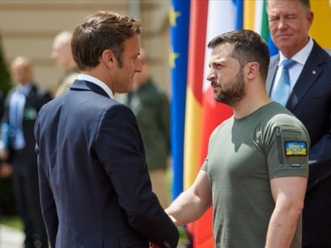 Makron Zelenskiyə vədlər verdi