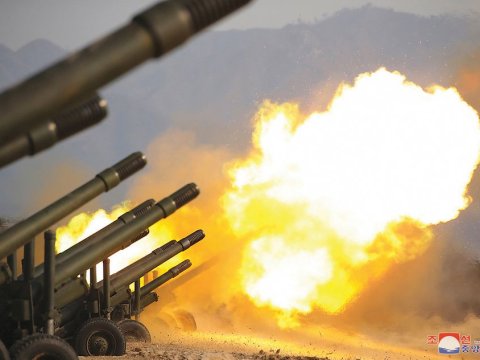 Şimali Koreya Rusiyaya gizli silah verir - AĞ EV