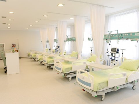 Ağdam və Füzulidə iki mərkəzi xəstəxana tikiləcək